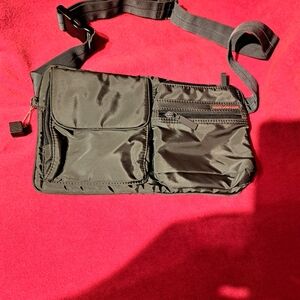 Stylish Black Belt Bag for Men  Hedgren